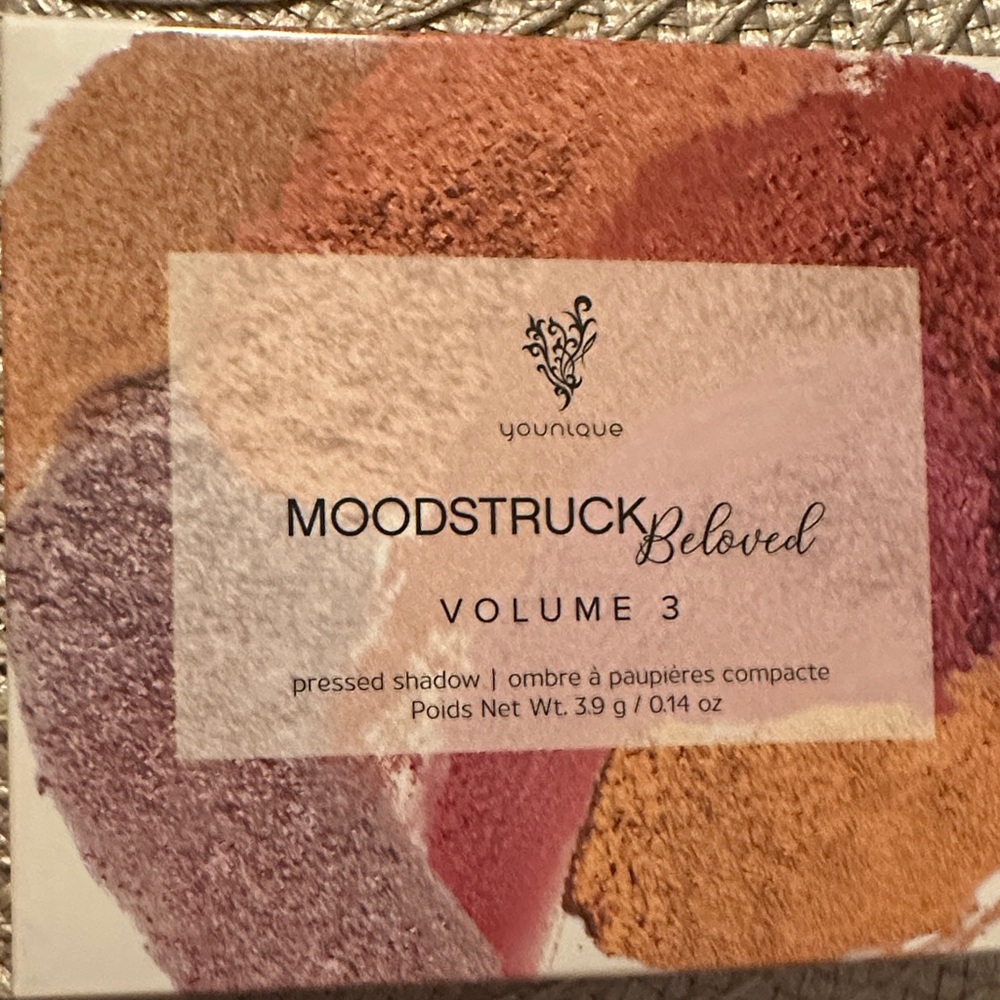 Younique Moodstruck Beloved Volume 3 Eyeshadow Palette new!